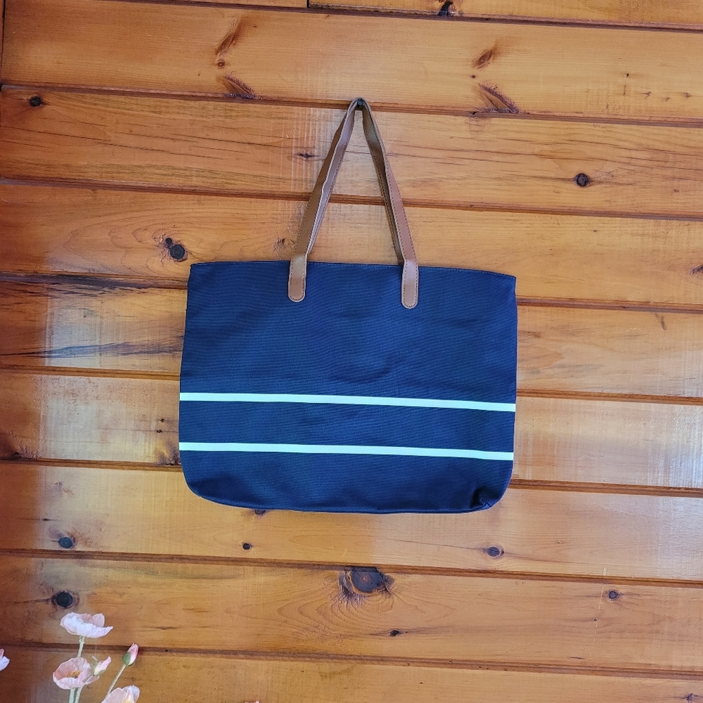White House Black Market tote bag - Picture 6 of 6